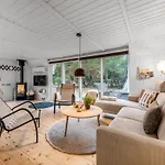 Ginna - 1-3km From The Sea By Interhome