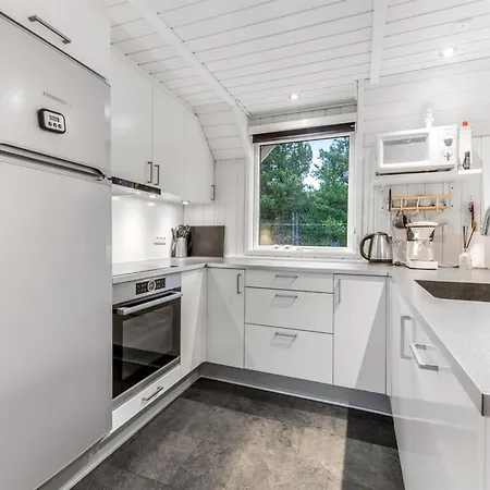 Dom wakacyjny Ginna - 1-3km From The Sea By Interhome