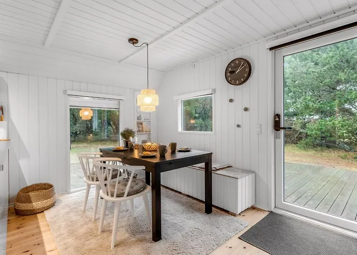 Ginna - 1-3km From The Sea By Interhome