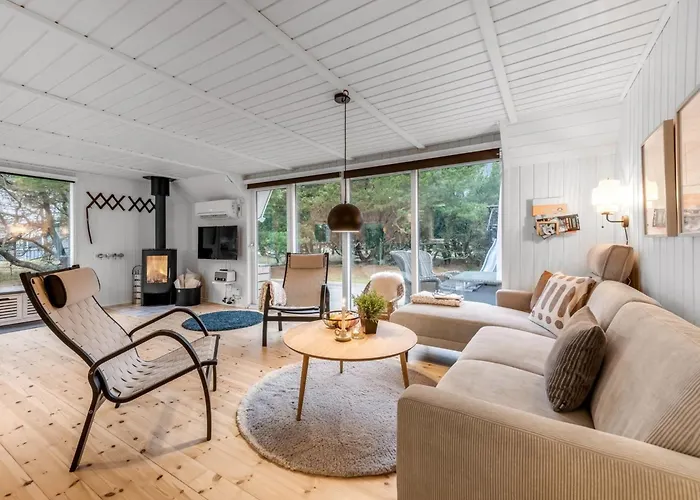 Ginna - 1-3km From The Sea By Interhome